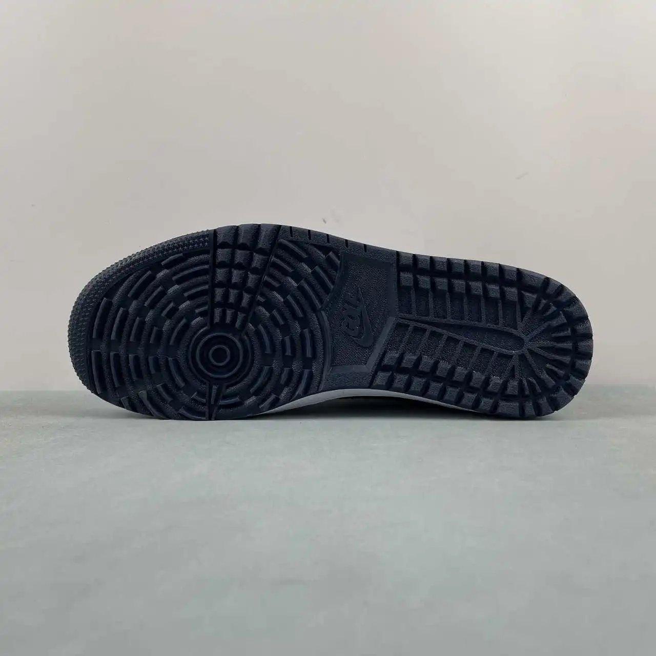 Air Jordan 1 Low DD9315-115 11