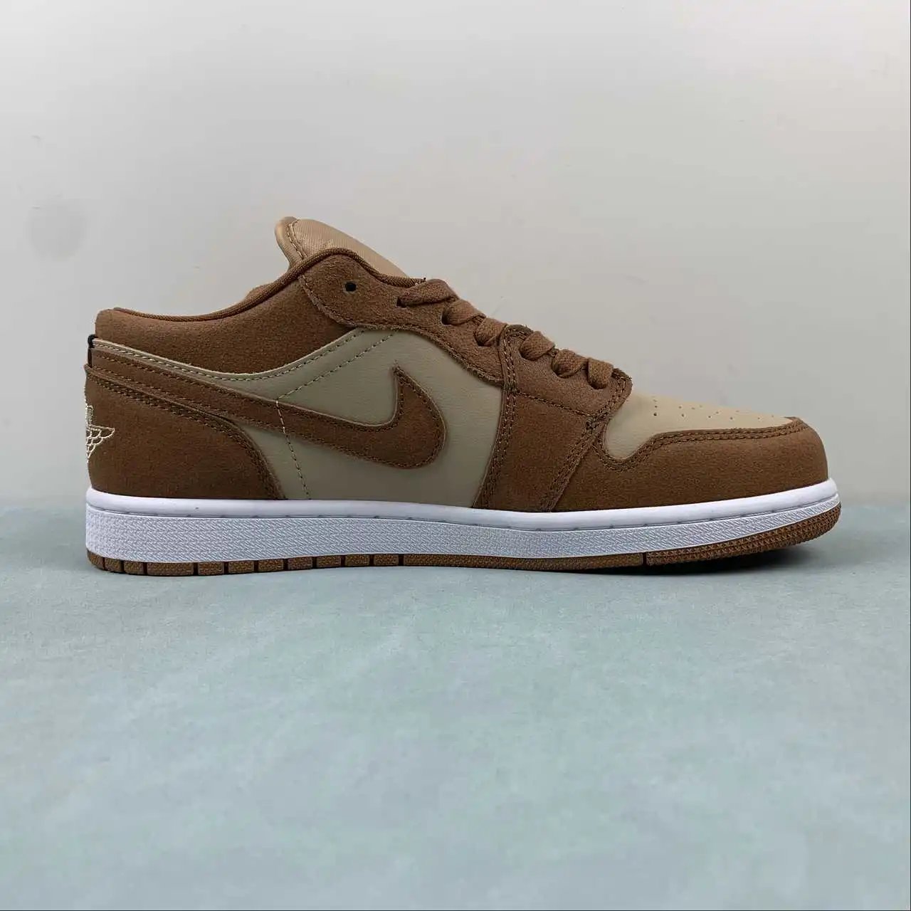 Air Jordan 1 Low FJ3453-200 6