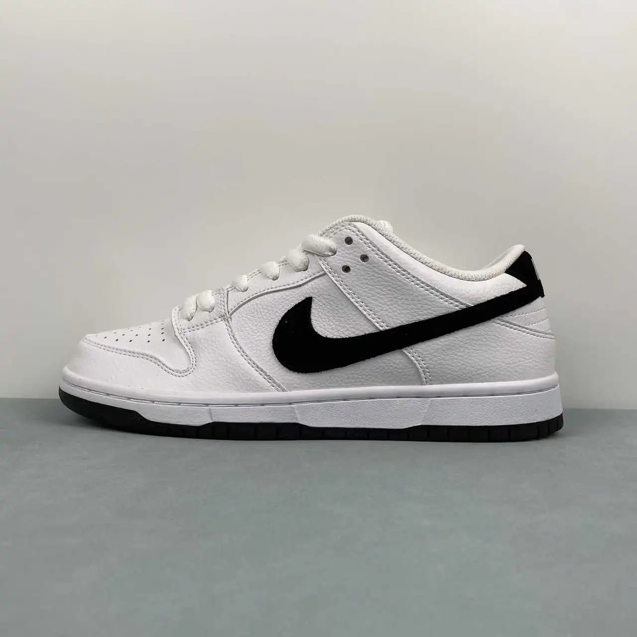 Nike Dunk Low HF3704-100 thumbnail 4