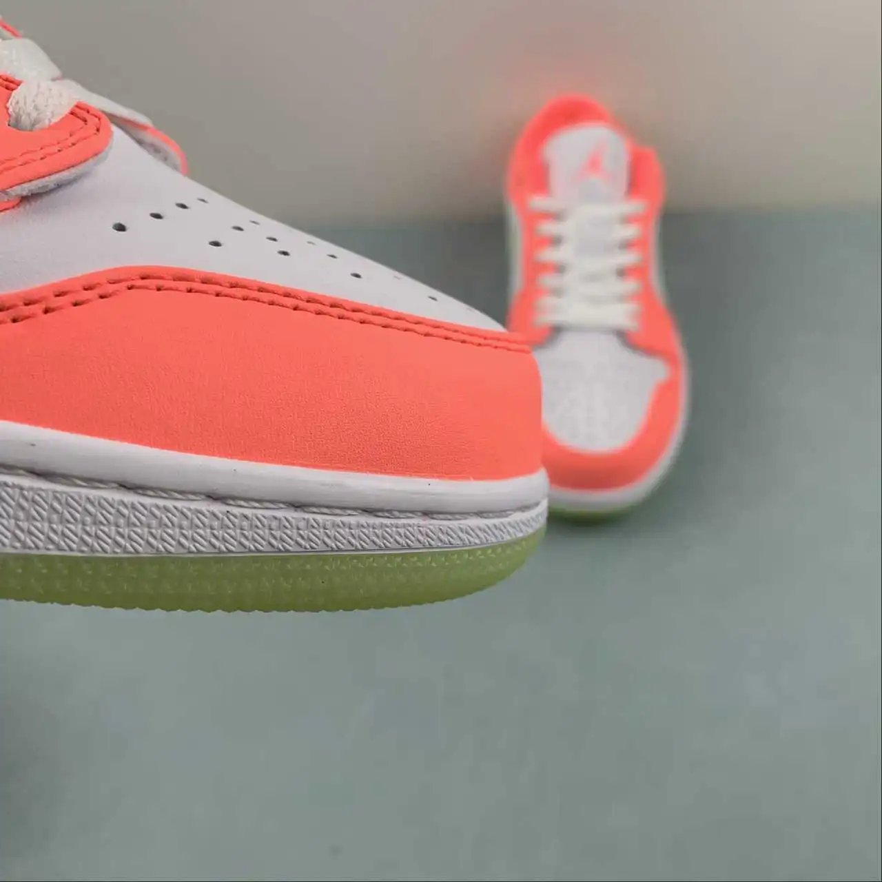 Air Jordan 1 Low FN6772-671 7