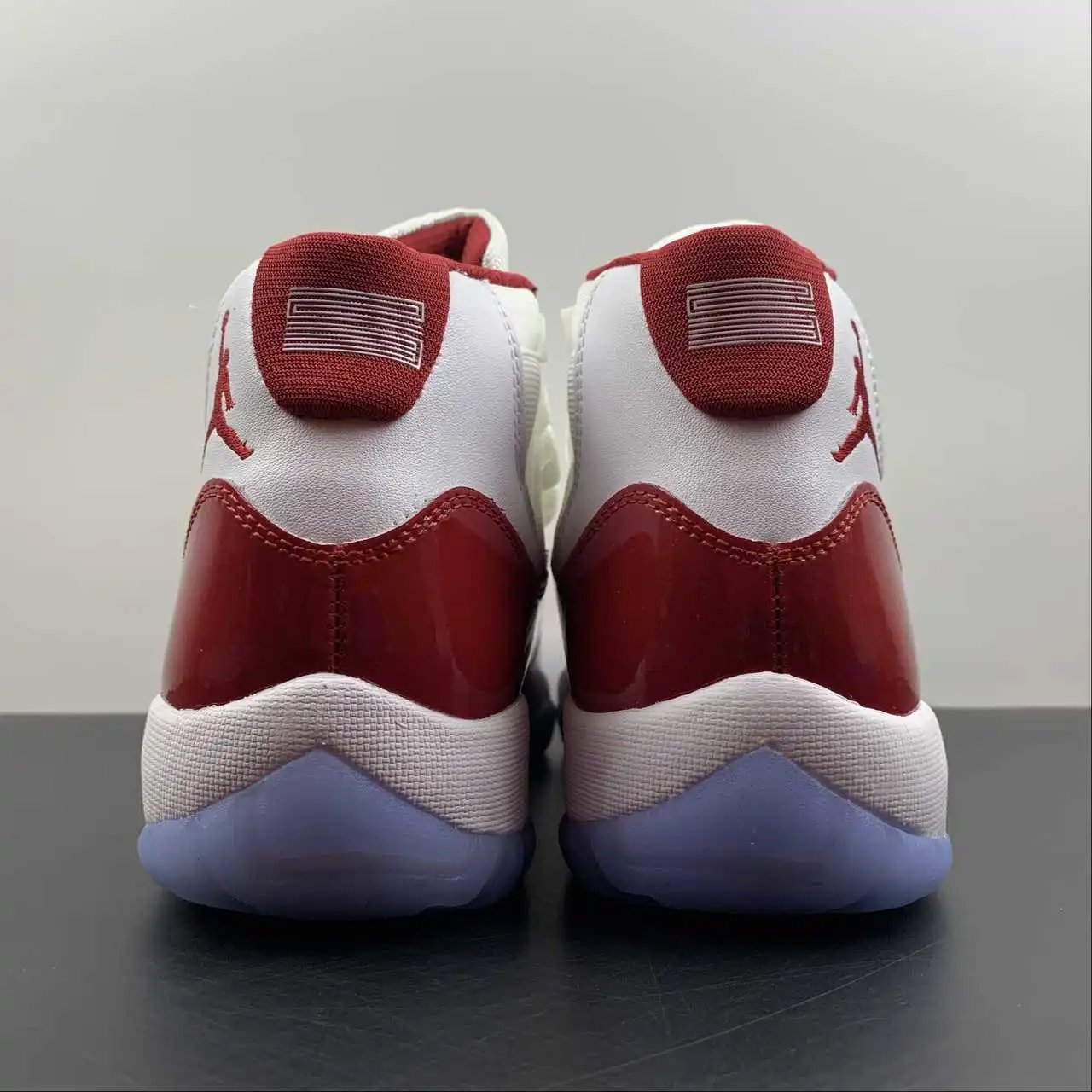 Air Jordan 11 CT8012-116 thumbnail 3