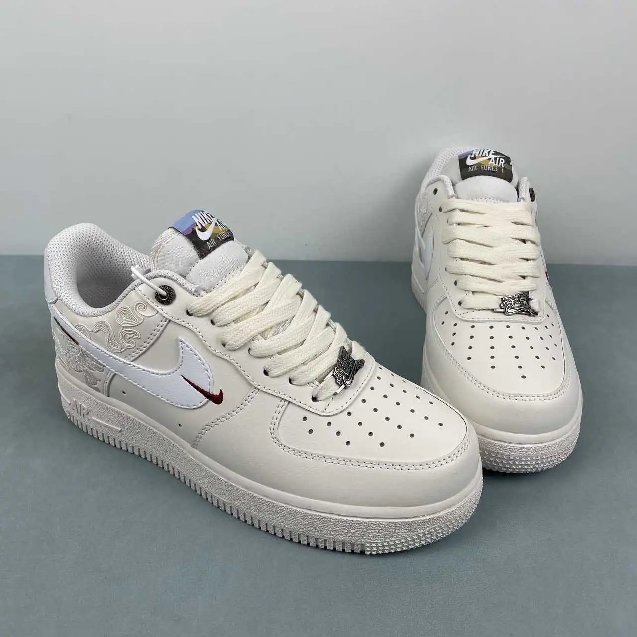 Nike Air Force 1 IQ1119-011 thumbnail 2
