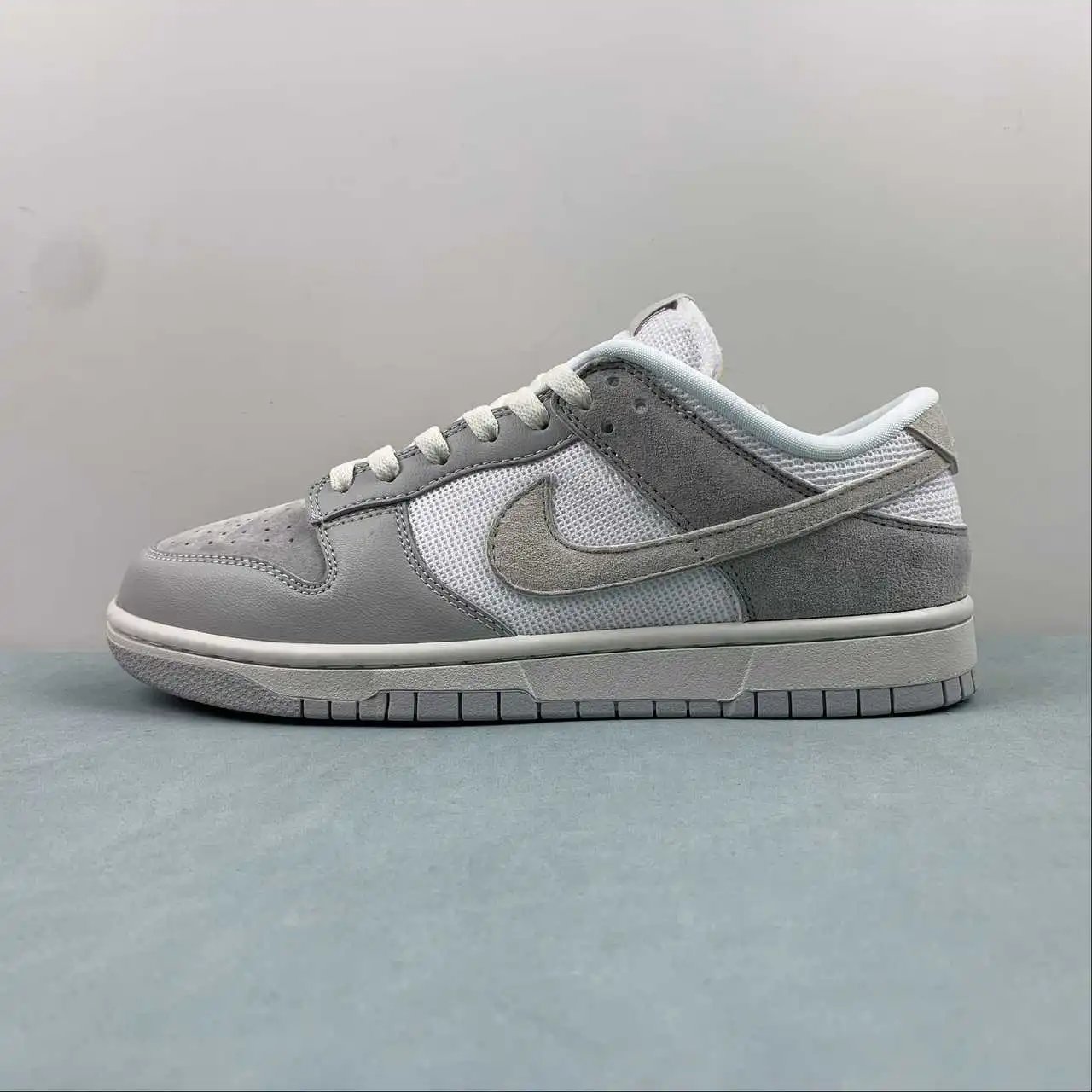 Nike Dunk Low HF4297-001 thumbnail 4