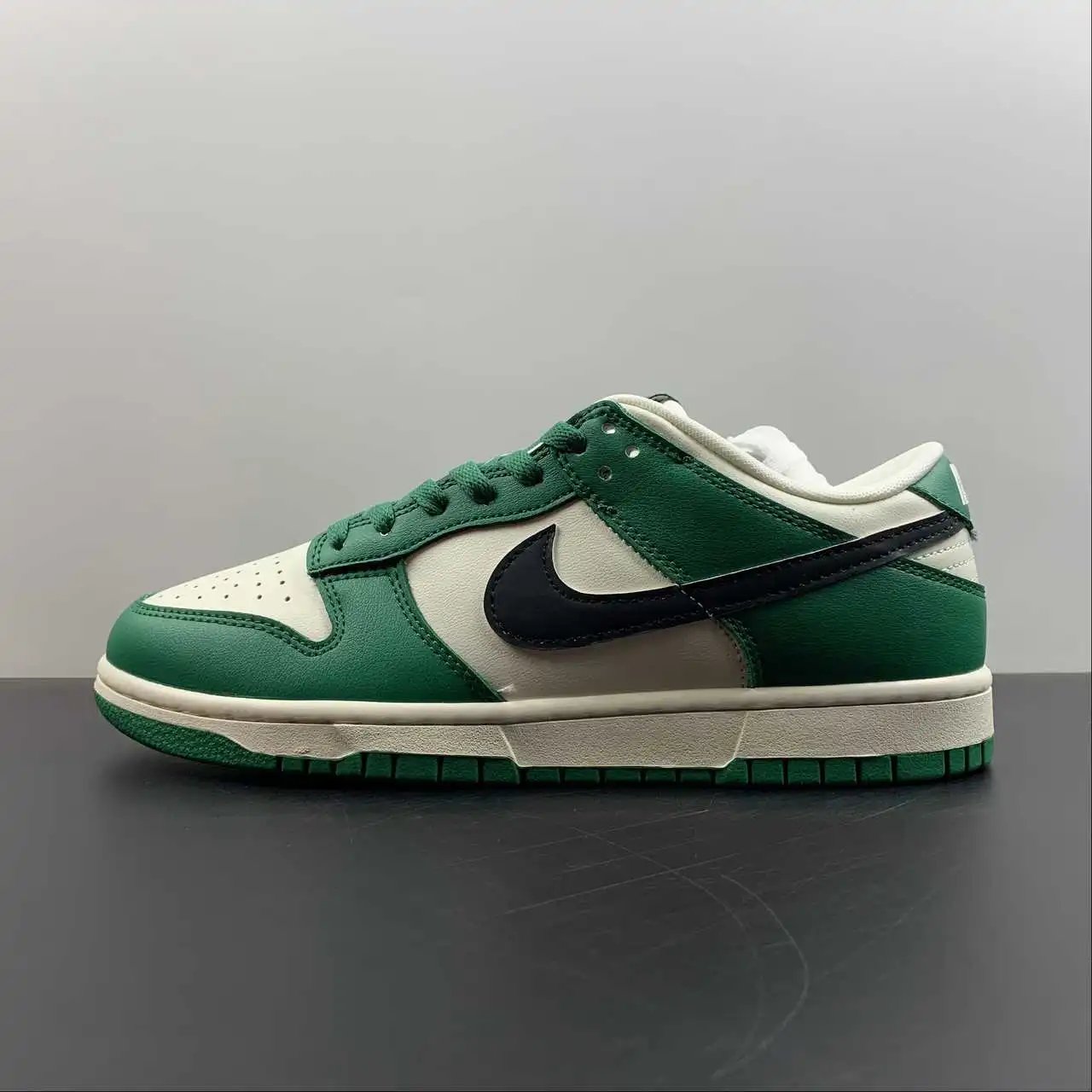 Nike Dunk Low DR9654-100 4