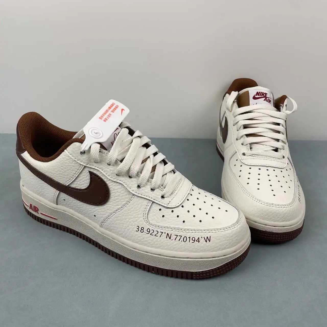 Nike Air Force 1 HQ7027-100 thumbnail 2