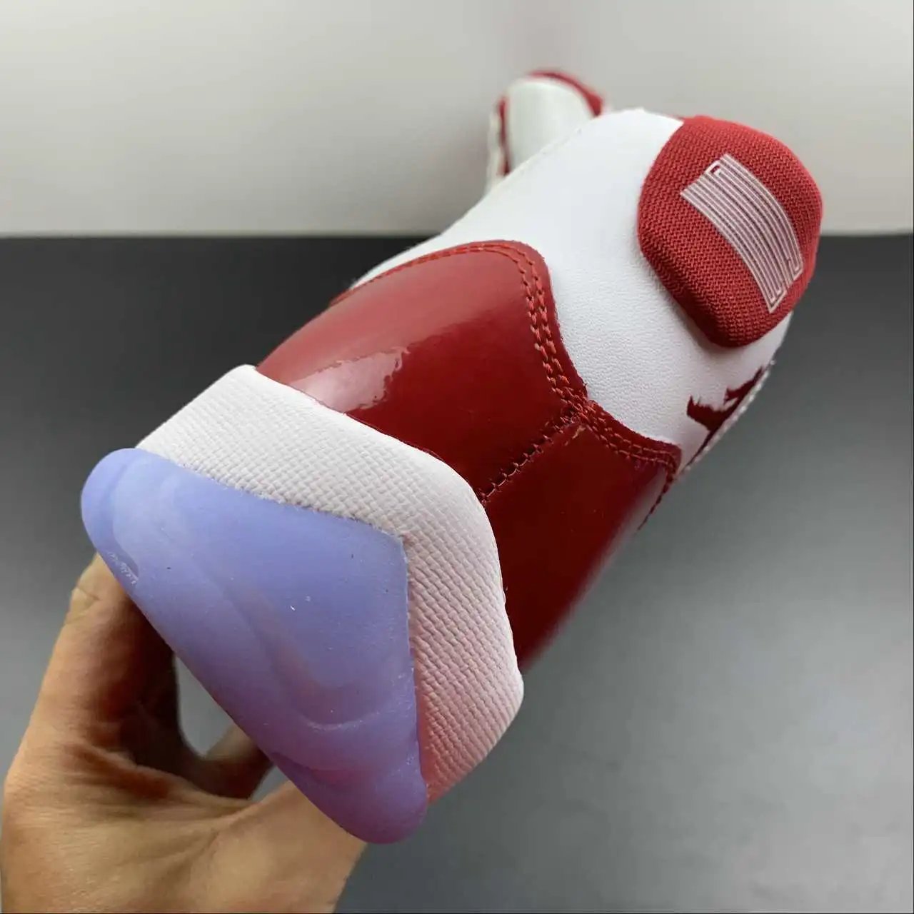 Air Jordan 11 CT8012-116 9