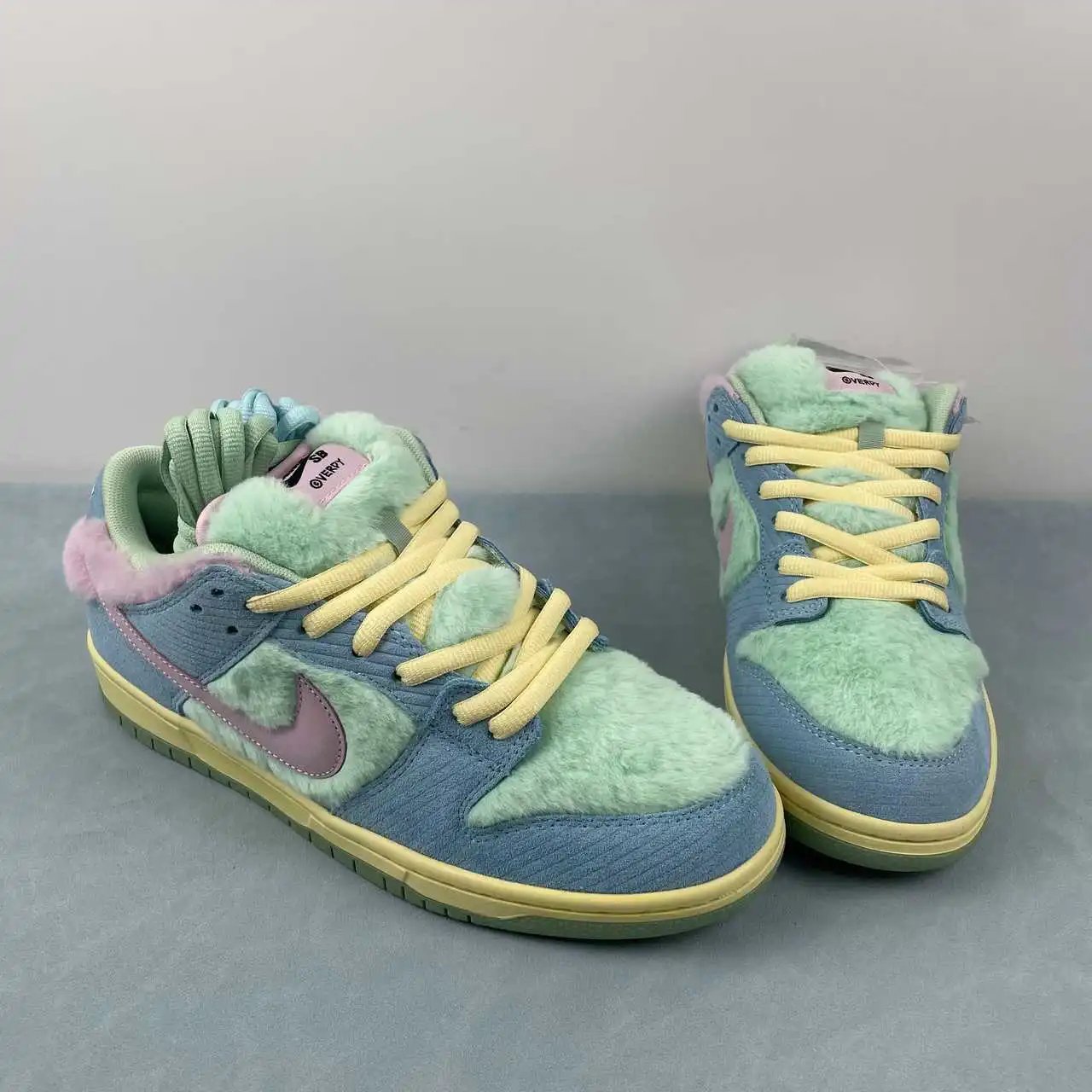Nike Dunk Low FN6040-400 thumbnail 2