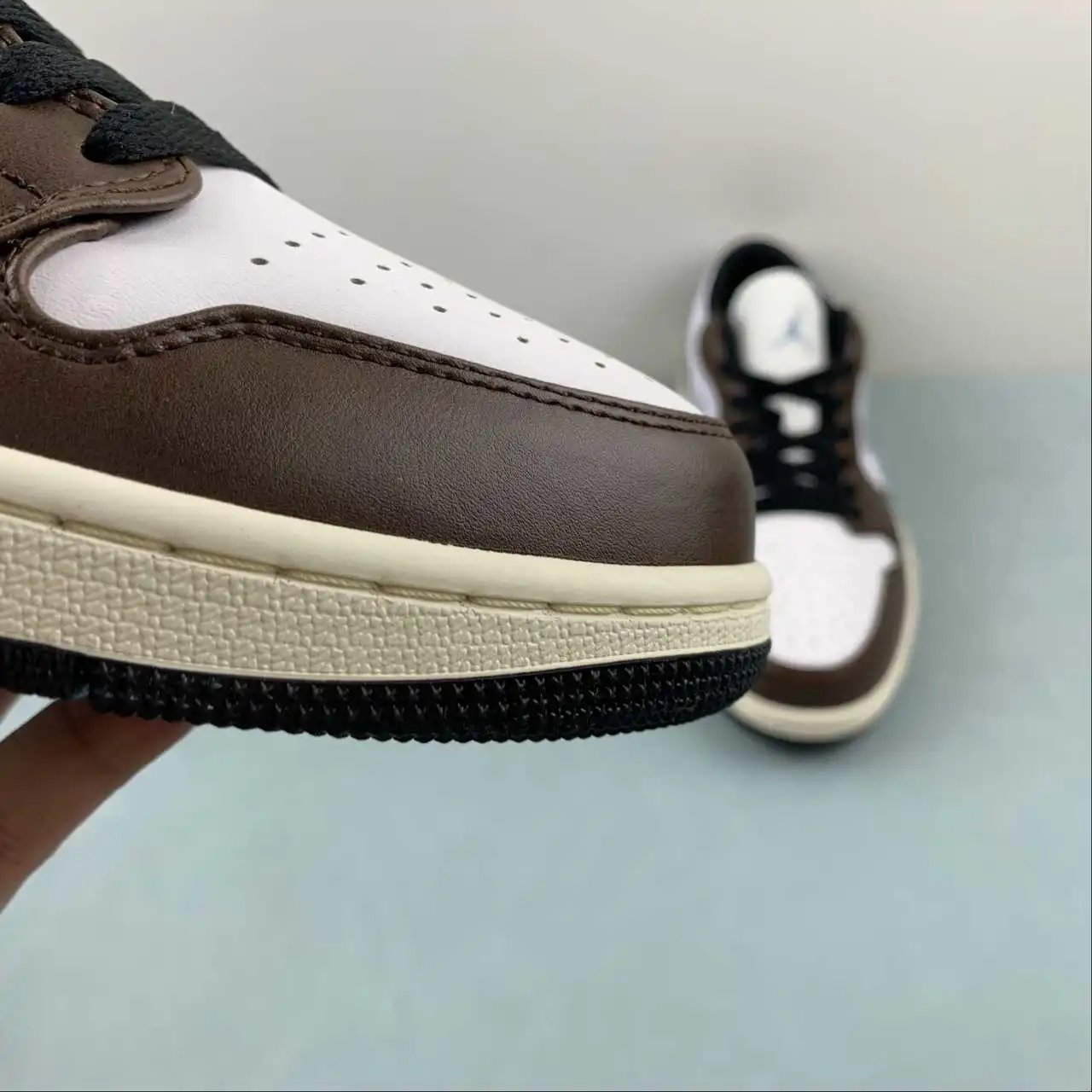 Air Jordan 1 Low FQ7832-142 7