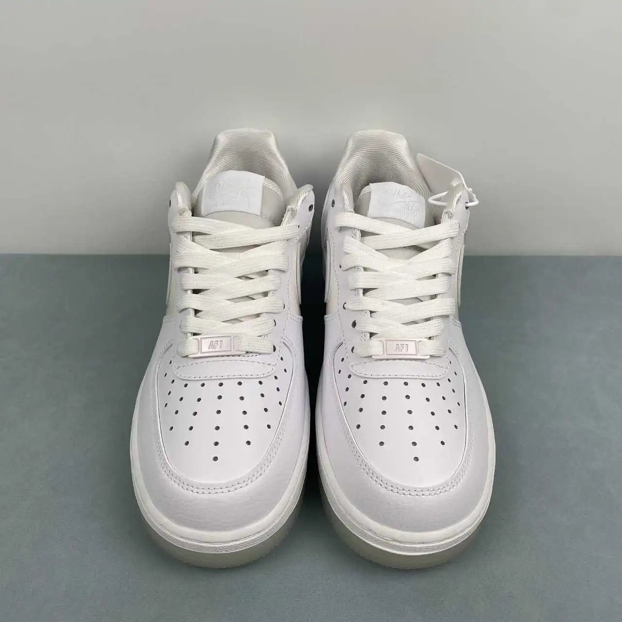 Nike Air Force 1 IH3204-100 thumbnail 3
