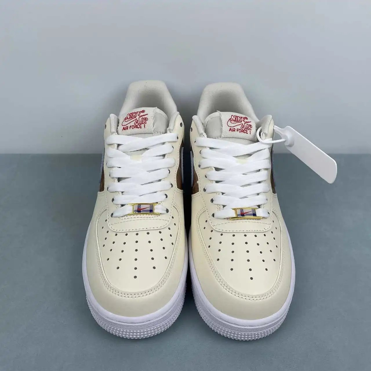 Nike Air Force 1 IH7352-001 thumbnail 3