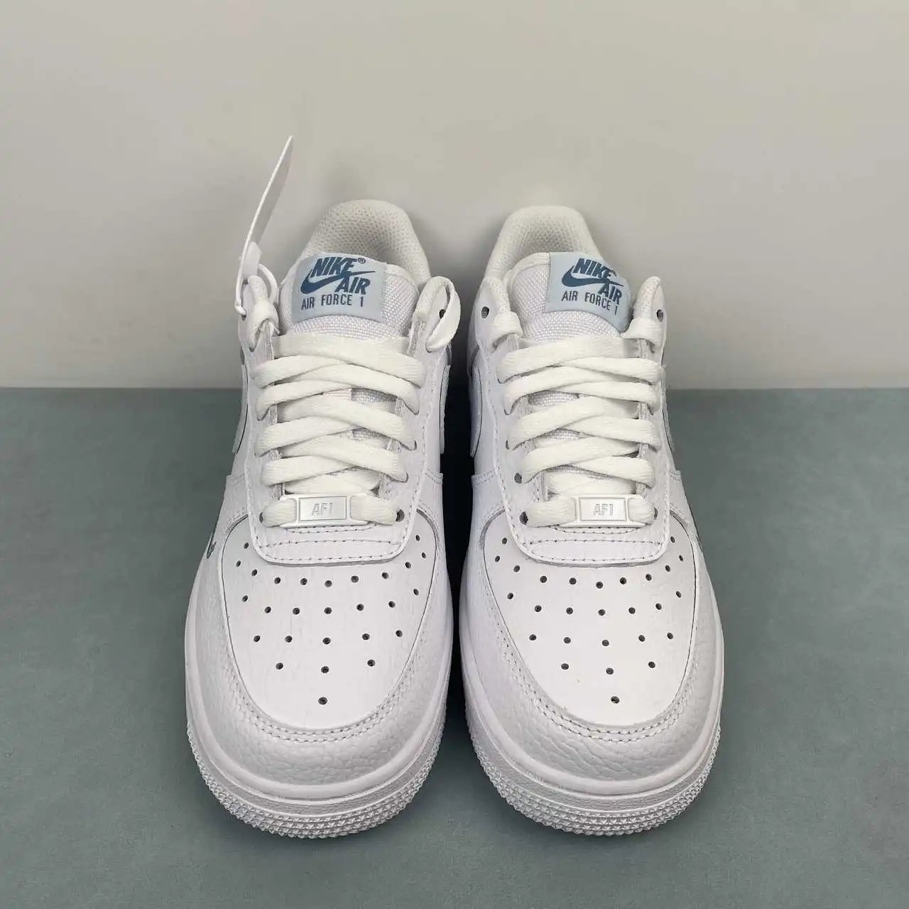 Nike Air Force 1 HV2511-100 thumbnail 3
