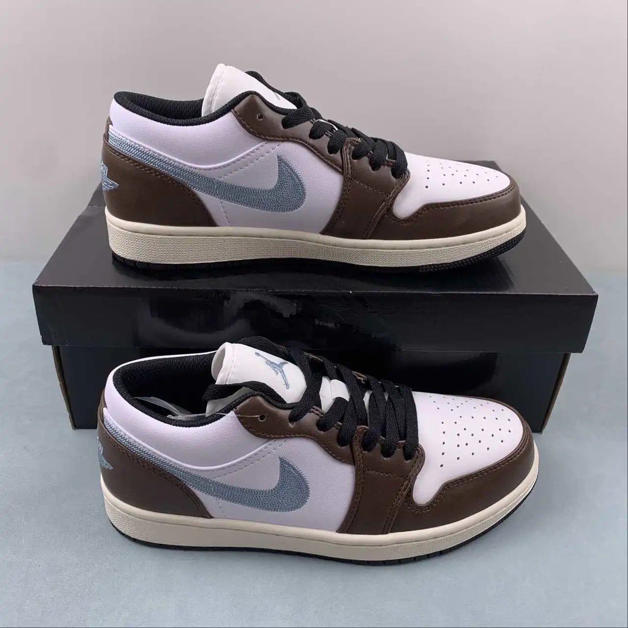 Air Jordan 1 Low FQ7832-142