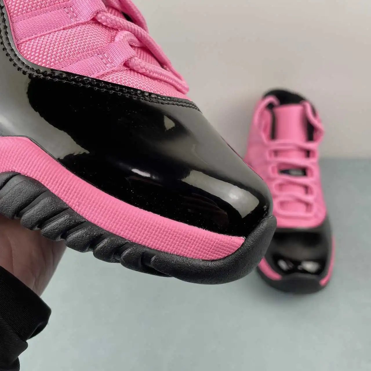 Air Jordan 11 CT8012-500 10