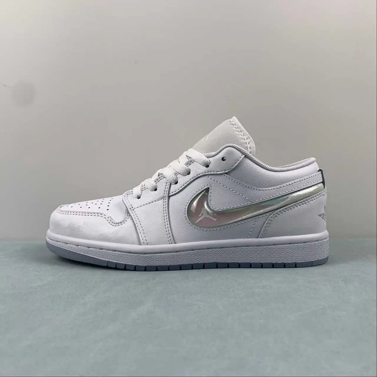 Air Jordan 1 Low FQ9112-100 5