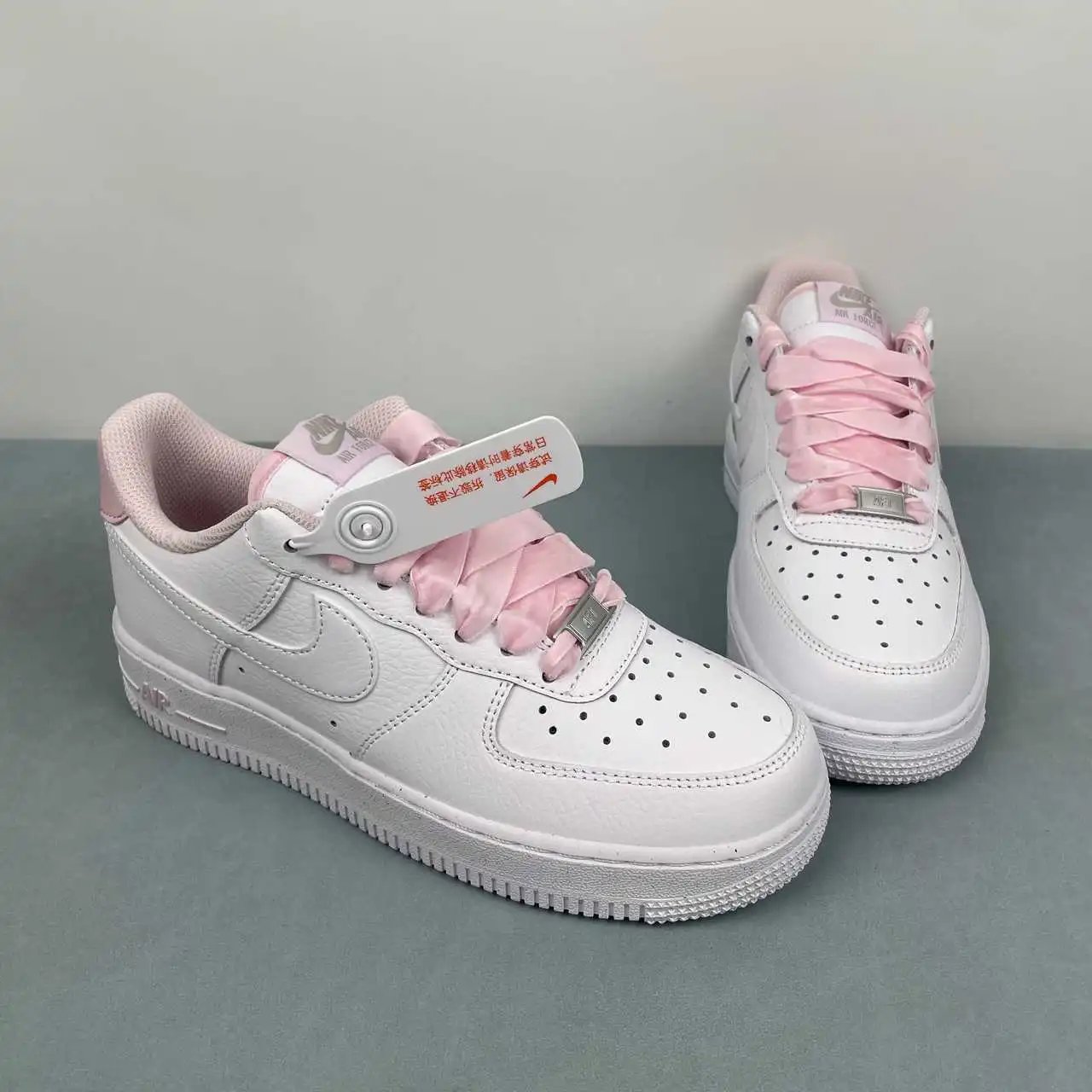 Nike Air Force 1 HV4403-601 thumbnail 2