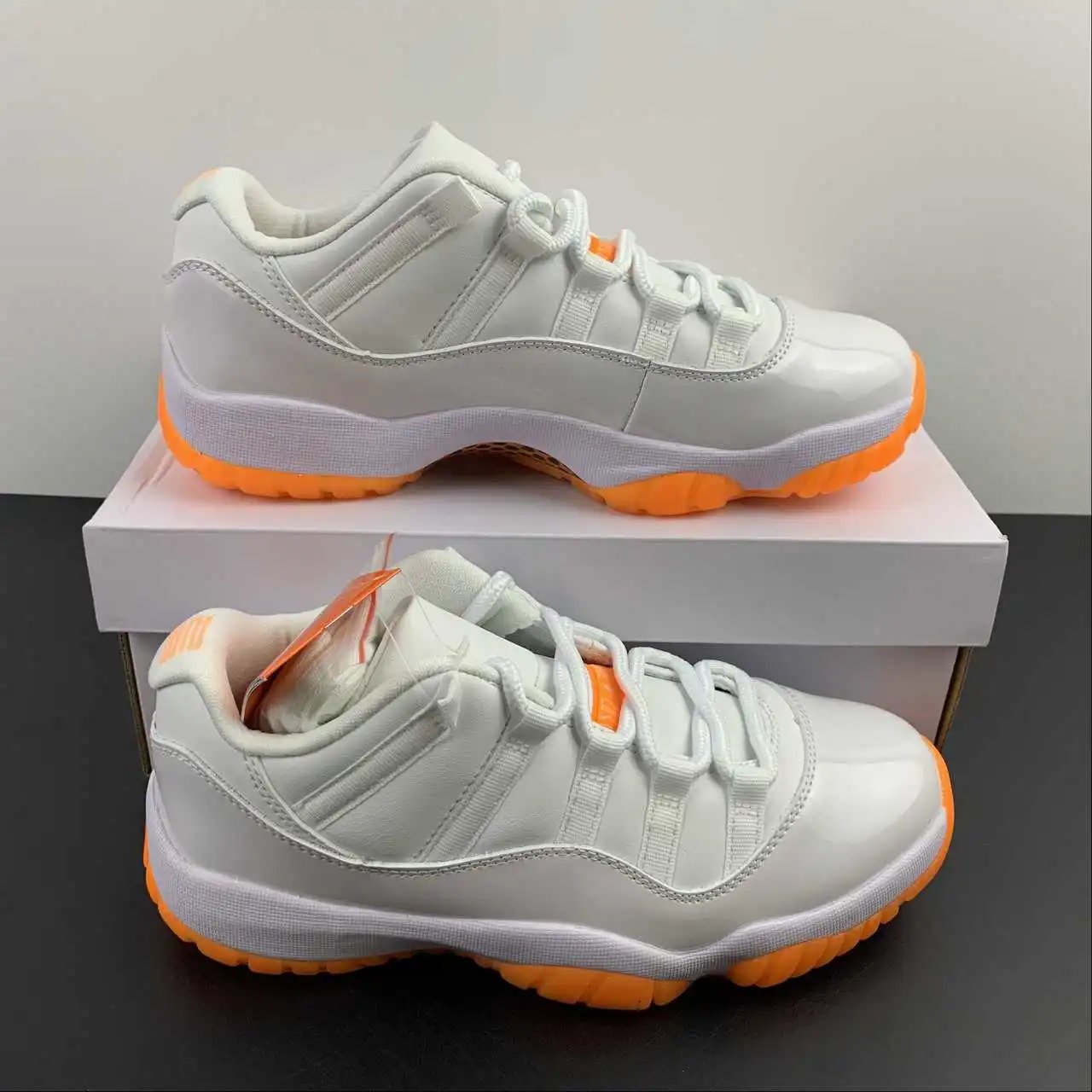 Air Jordan 11 AH7860-139
