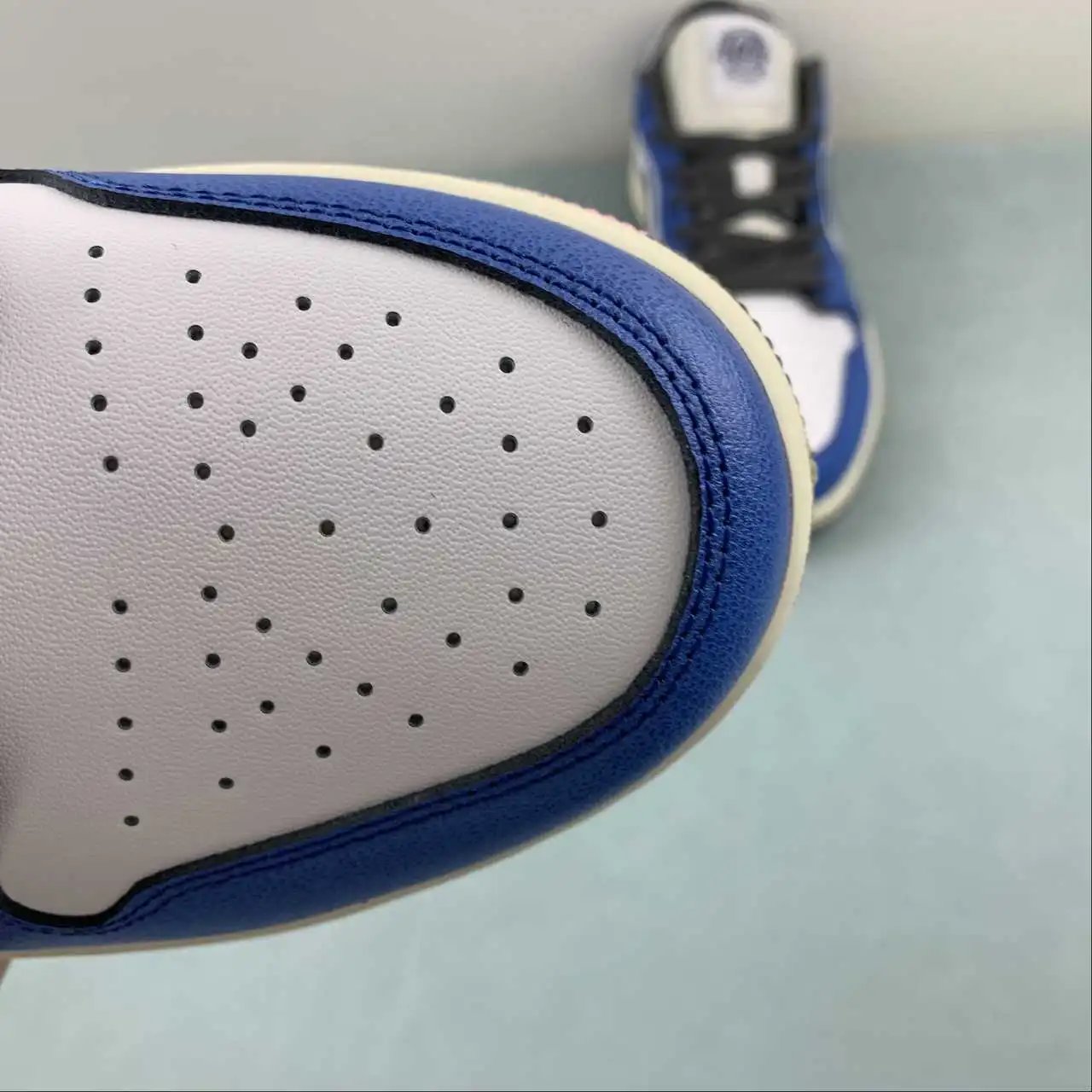 Air Jordan 1 Low FV8439-104 8