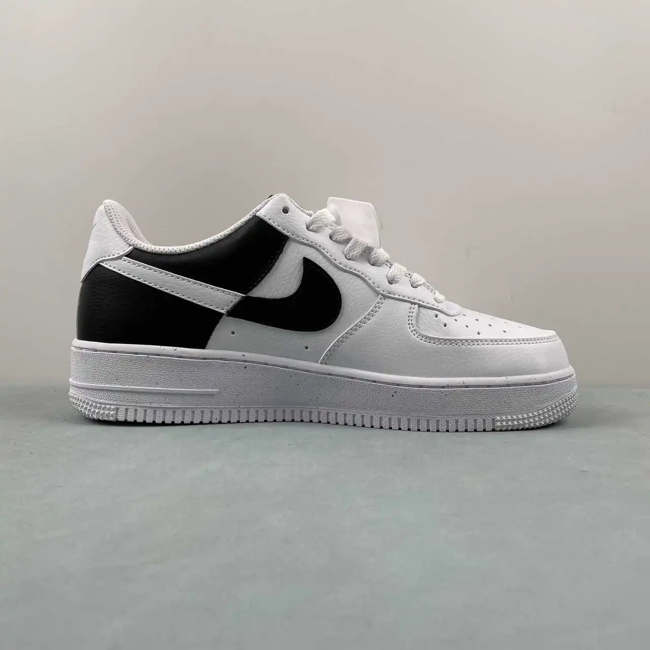 Nike Air Force 1 HF9096-100 thumbnail 4