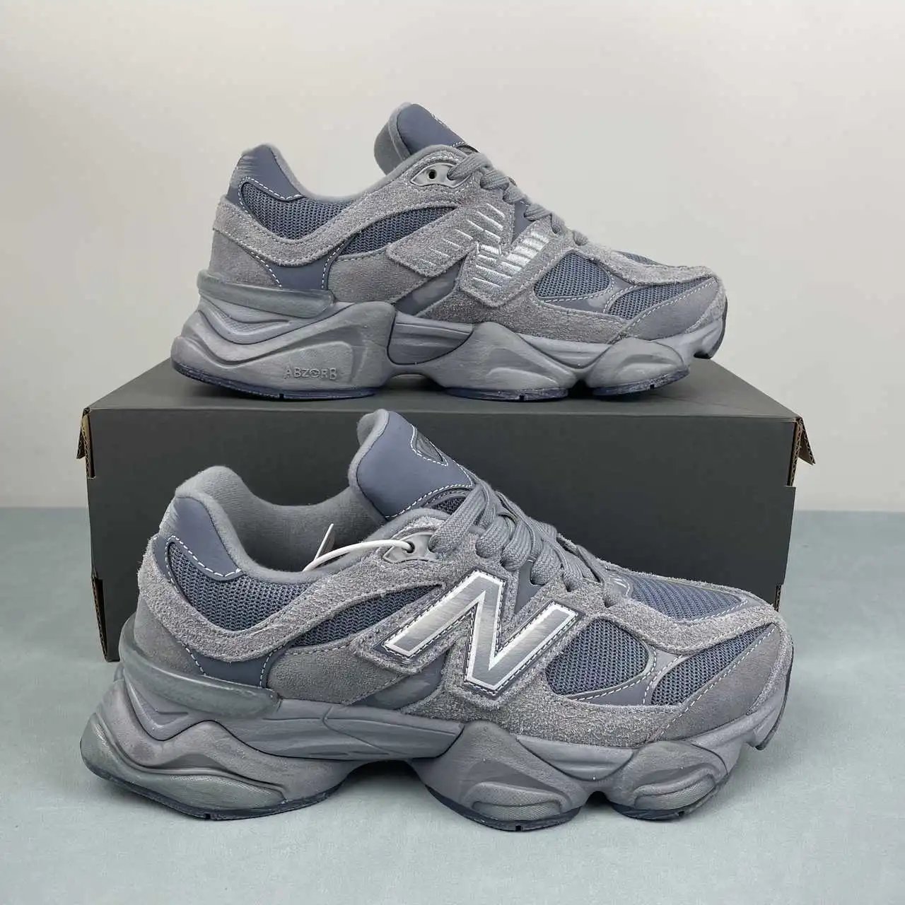 New Balance 9060 U9060IB