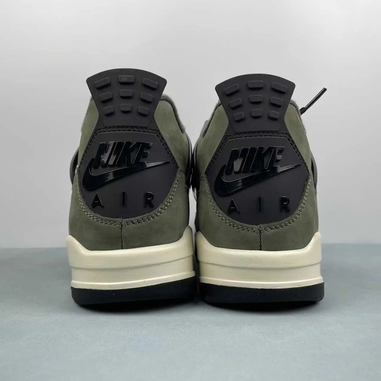 Air Jordan 4 IB1519-200 thumbnail 3