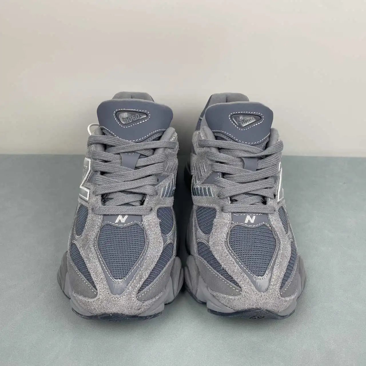New Balance 9060 U9060IB thumbnail 3