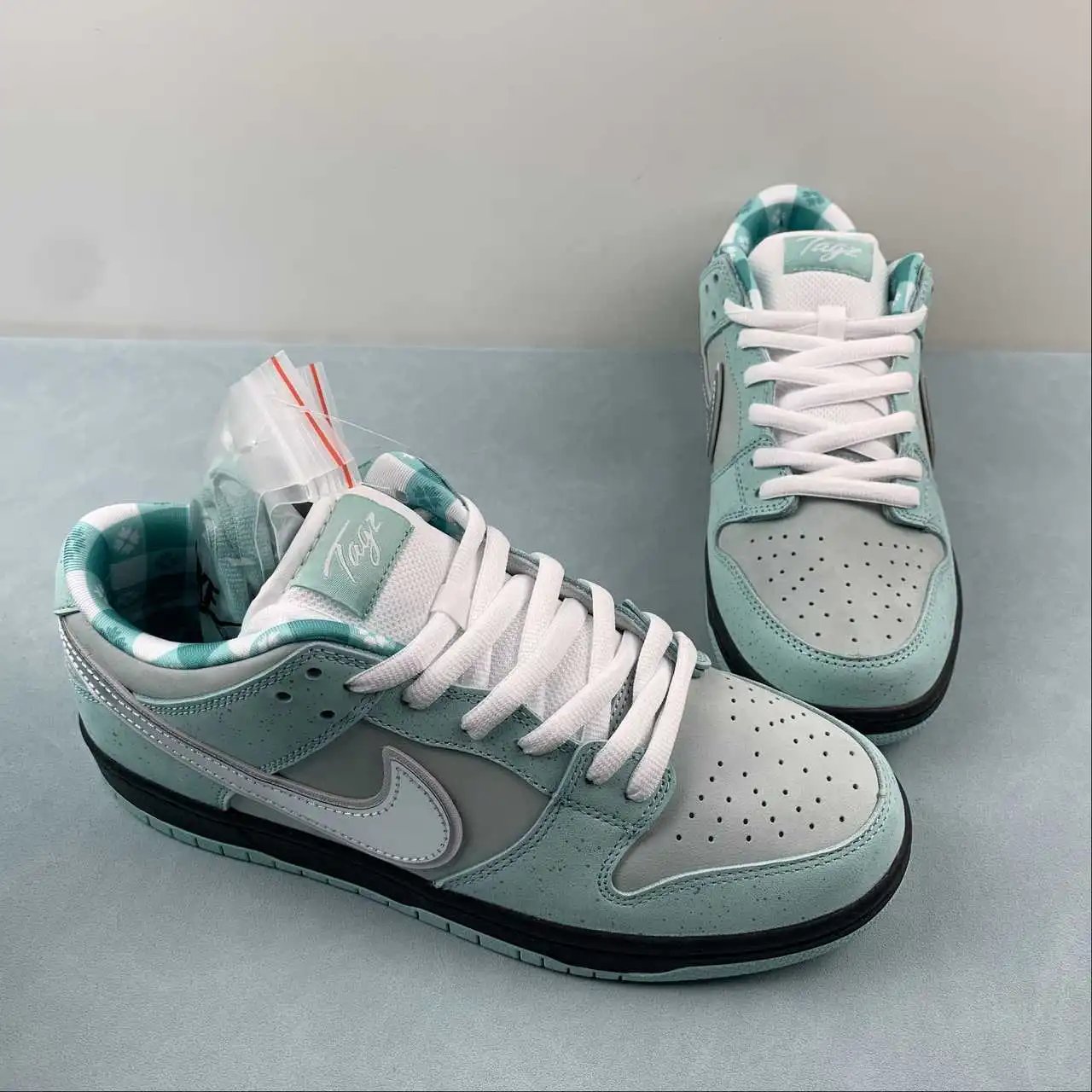 Nike Dunk Low BV1310-402 thumbnail 2