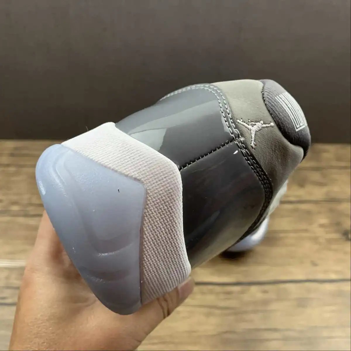 Air Jordan 11 528895-003 10