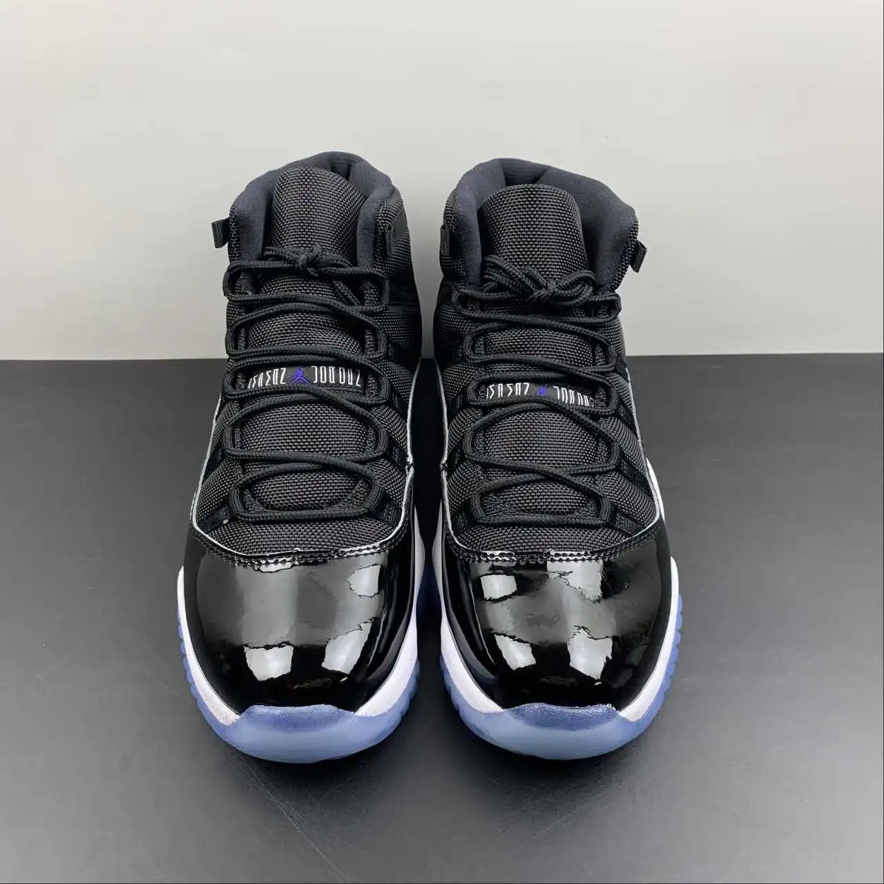 Air Jordan 11 378038-003 thumbnail 4