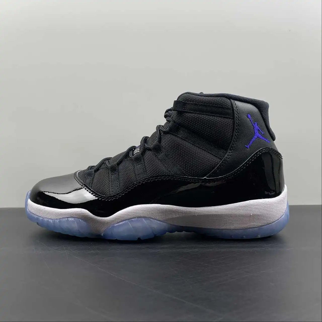 Air Jordan 11 378038-003 6