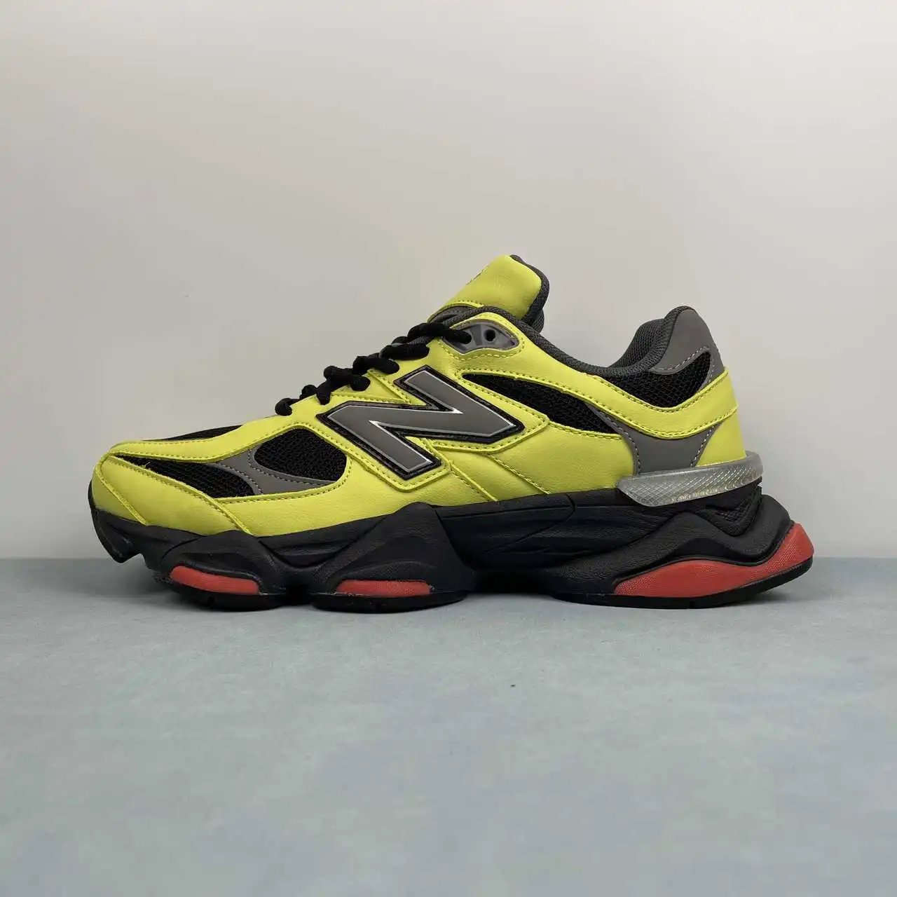 New Balance 9060 U9060NRG thumbnail 4