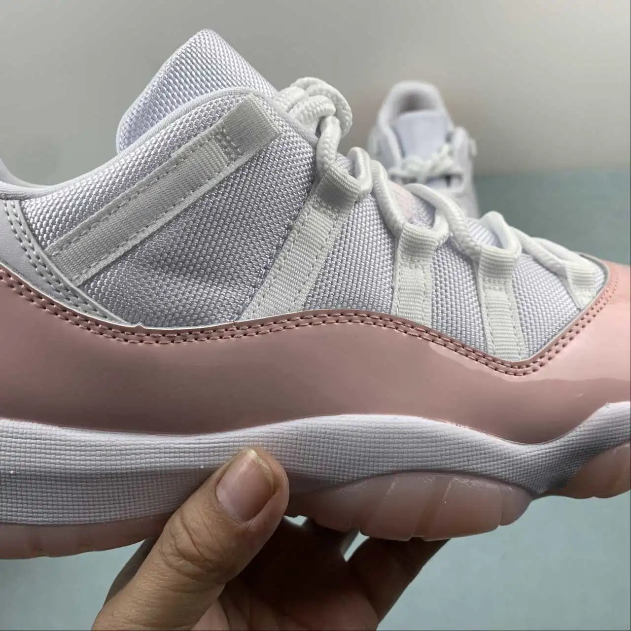 Air Jordan 11 AH7860-160 8
