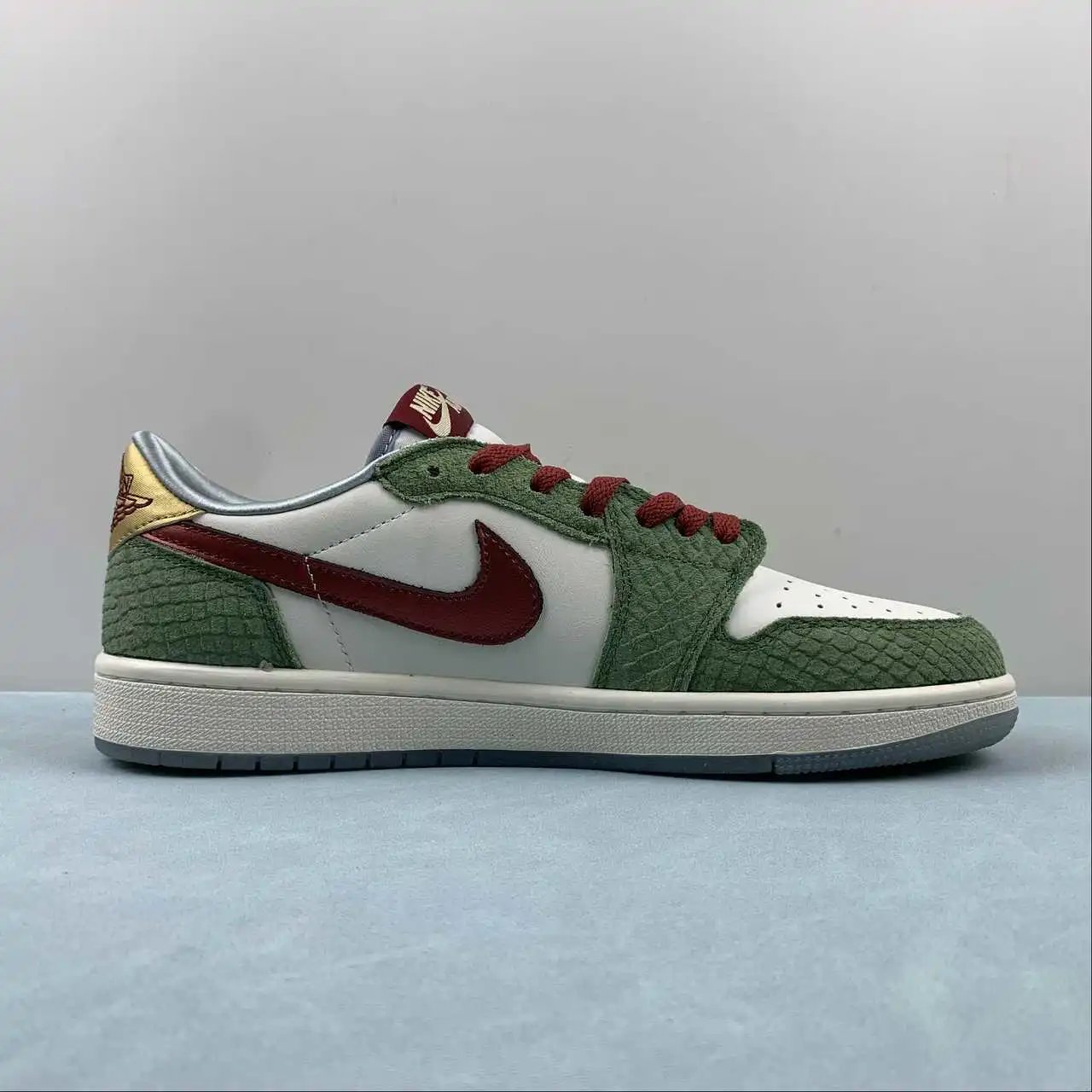 Air Jordan 1 Low FN3727-100 6