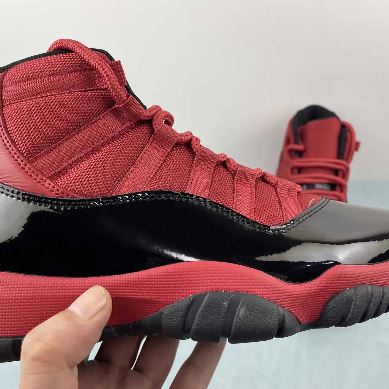 Air Jordan 11 CT8012-600 9