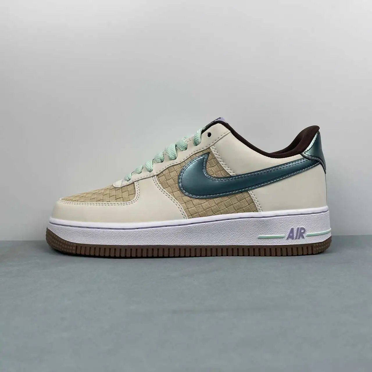 Nike Air Force 1 IB5722-100 thumbnail 4