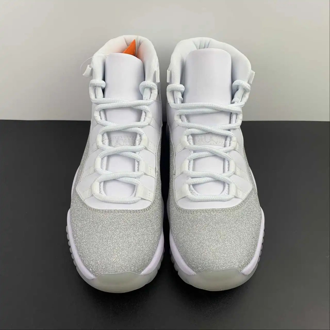 Air Jordan 11 AR0715-100 thumbnail 4