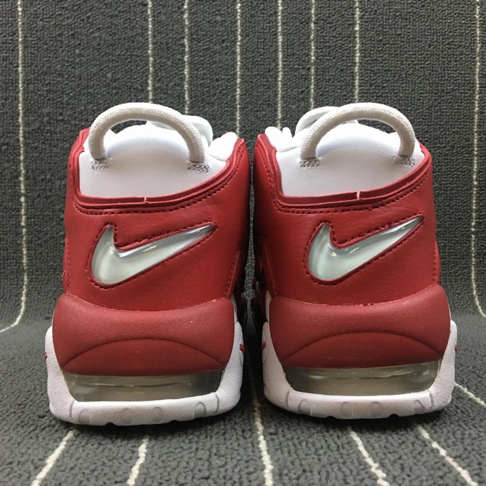 Nike Air More Uptempo Red White thumbnail 4