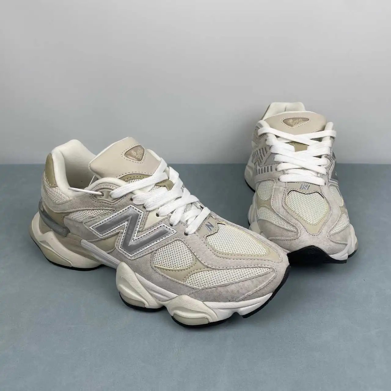 New Balance 9060 U9060TAT thumbnail 2