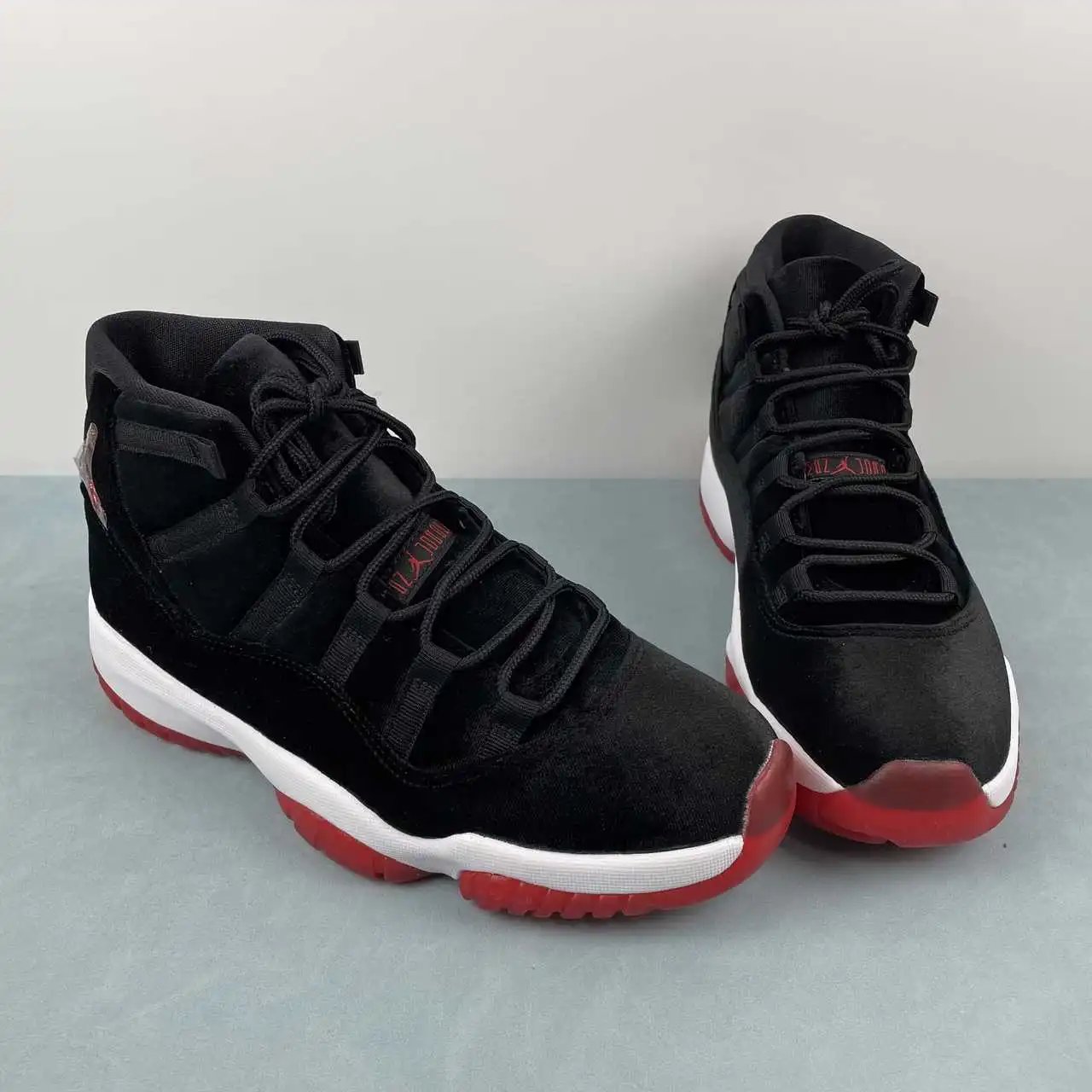 Air Jordan 11 DB5457-061 thumbnail 2