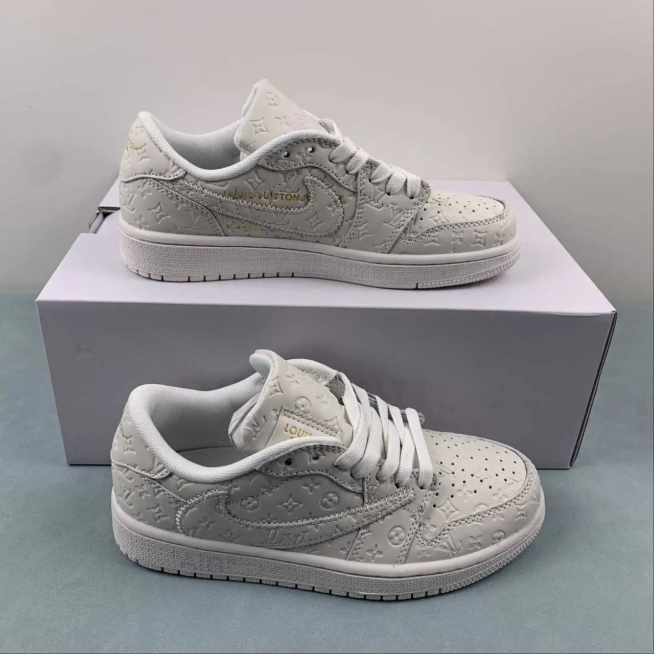 Air Jordan 1 Low MS0232