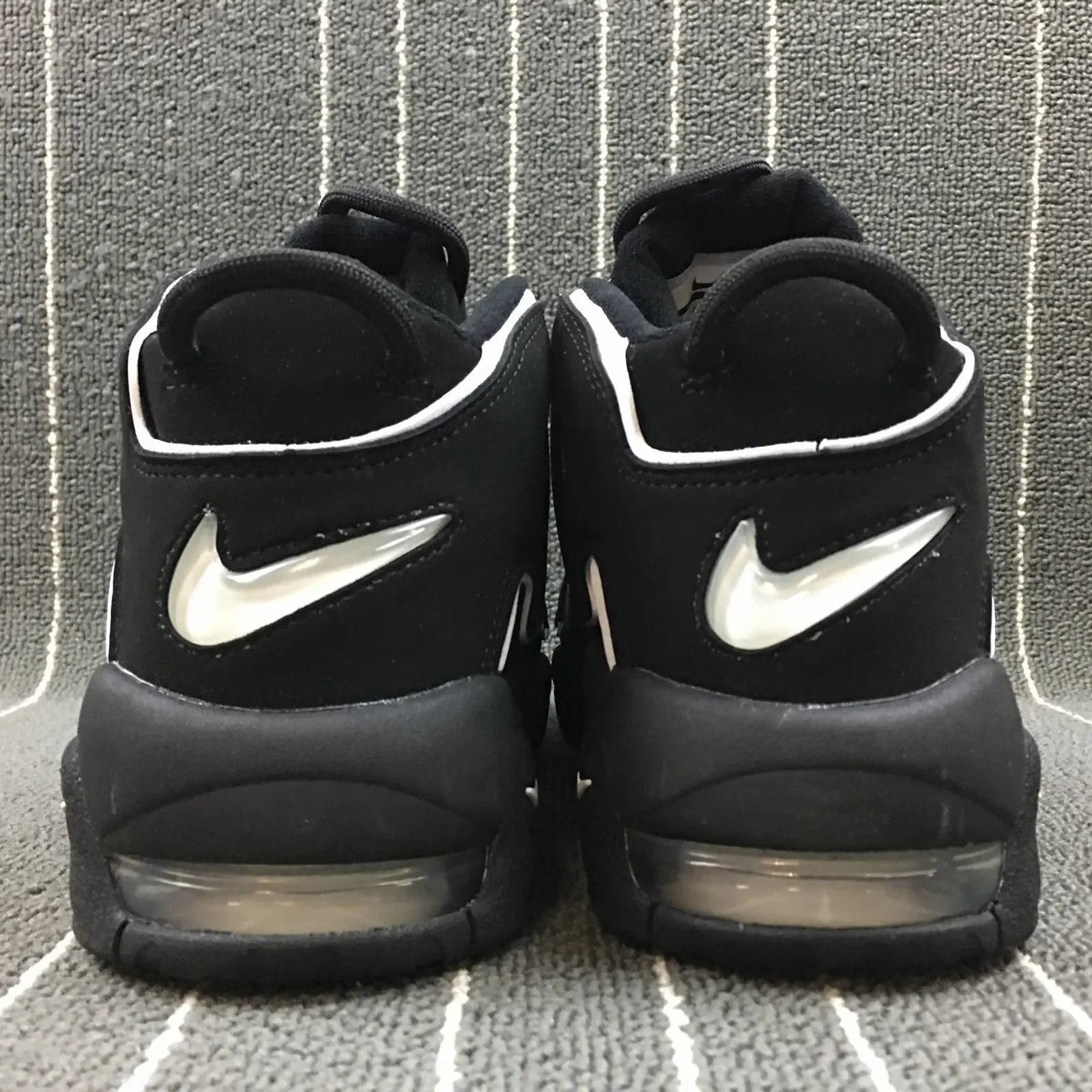 Nike Air More Uptempo Black White thumbnail 4