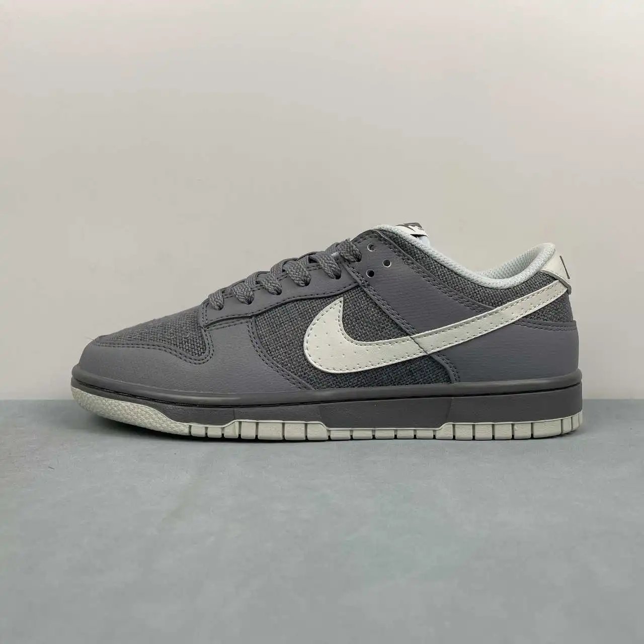 Nike Dunk Low Dark Grey Off-White – IH1940-001 thumbnail 4