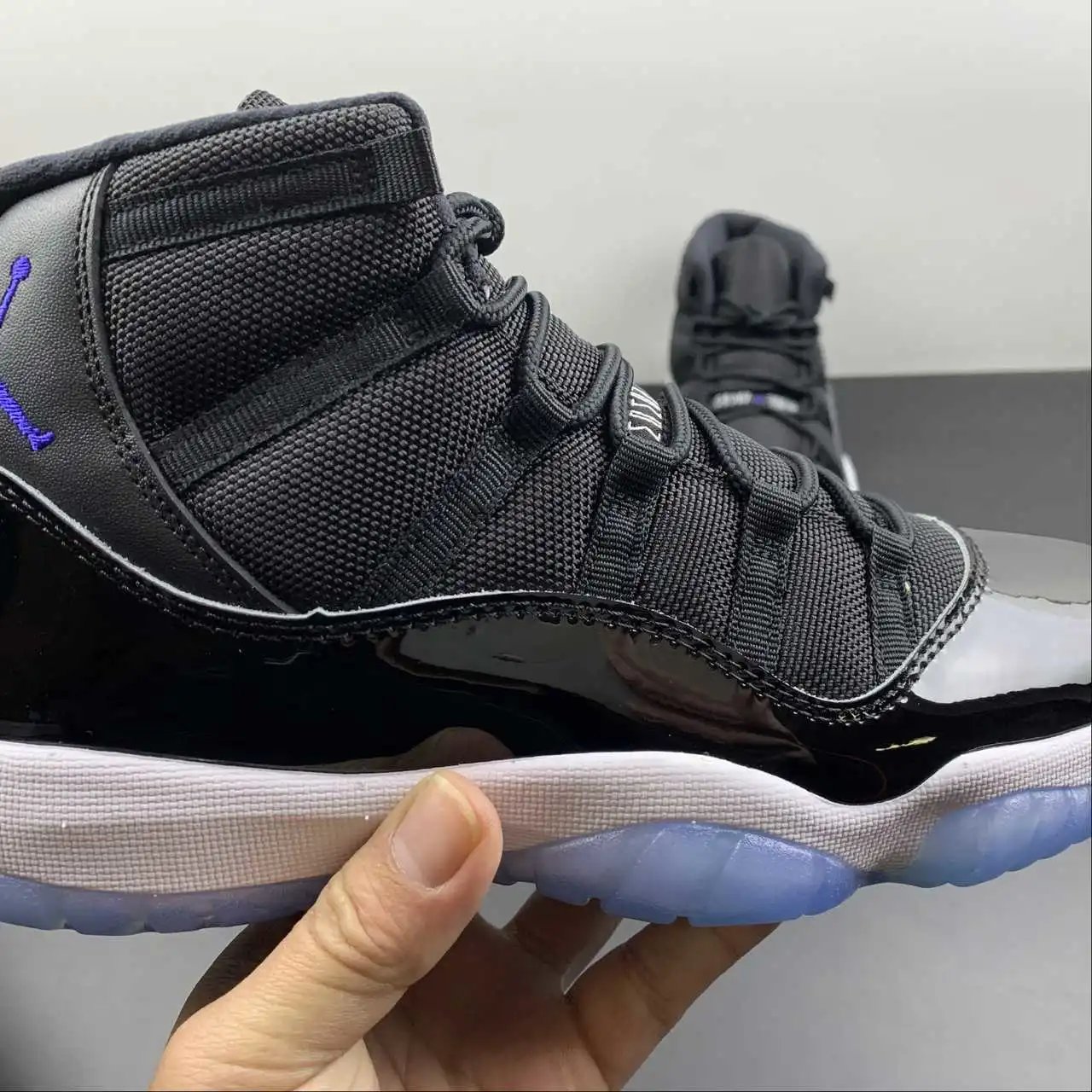 Air Jordan 11 378038-003 8