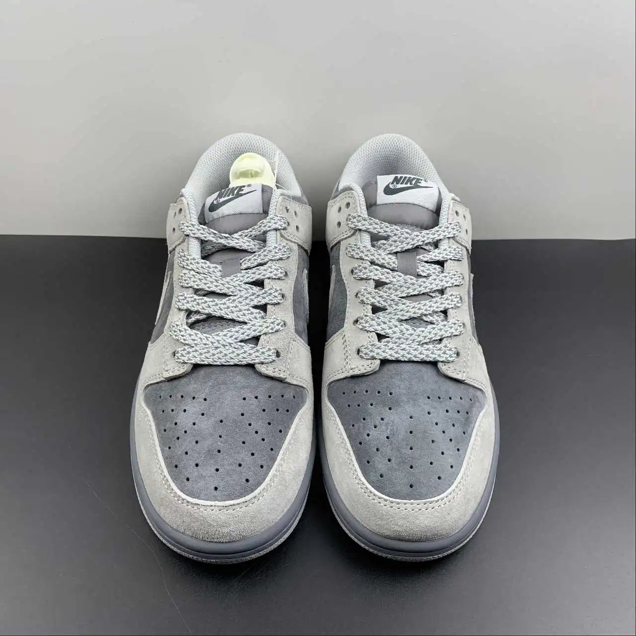 Nike Dunk Low DD3699-003 thumbnail 3