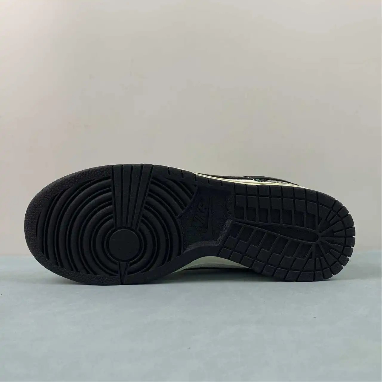 Nike Dunk Low FN7105-030 12