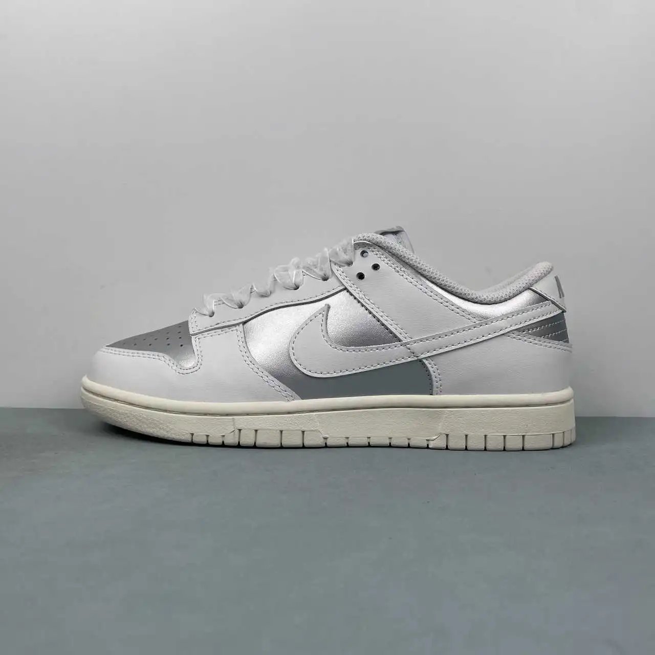 Nike Dunk Low Silver White – IB7311-001 thumbnail 4