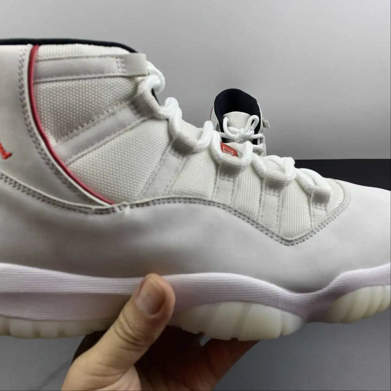 Air Jordan 11 378037-016 9