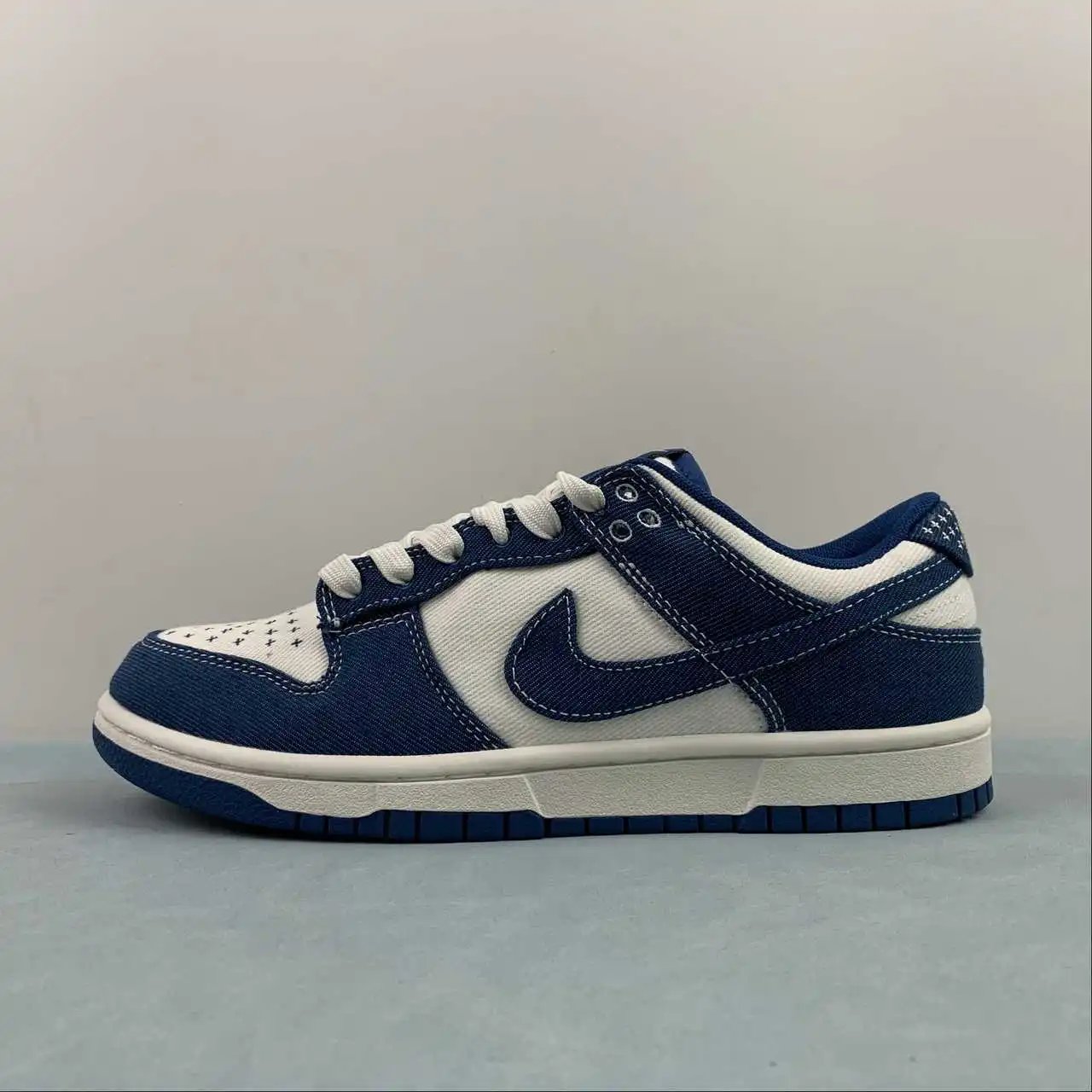 Nike Dunk Low DV0834-101 thumbnail 4