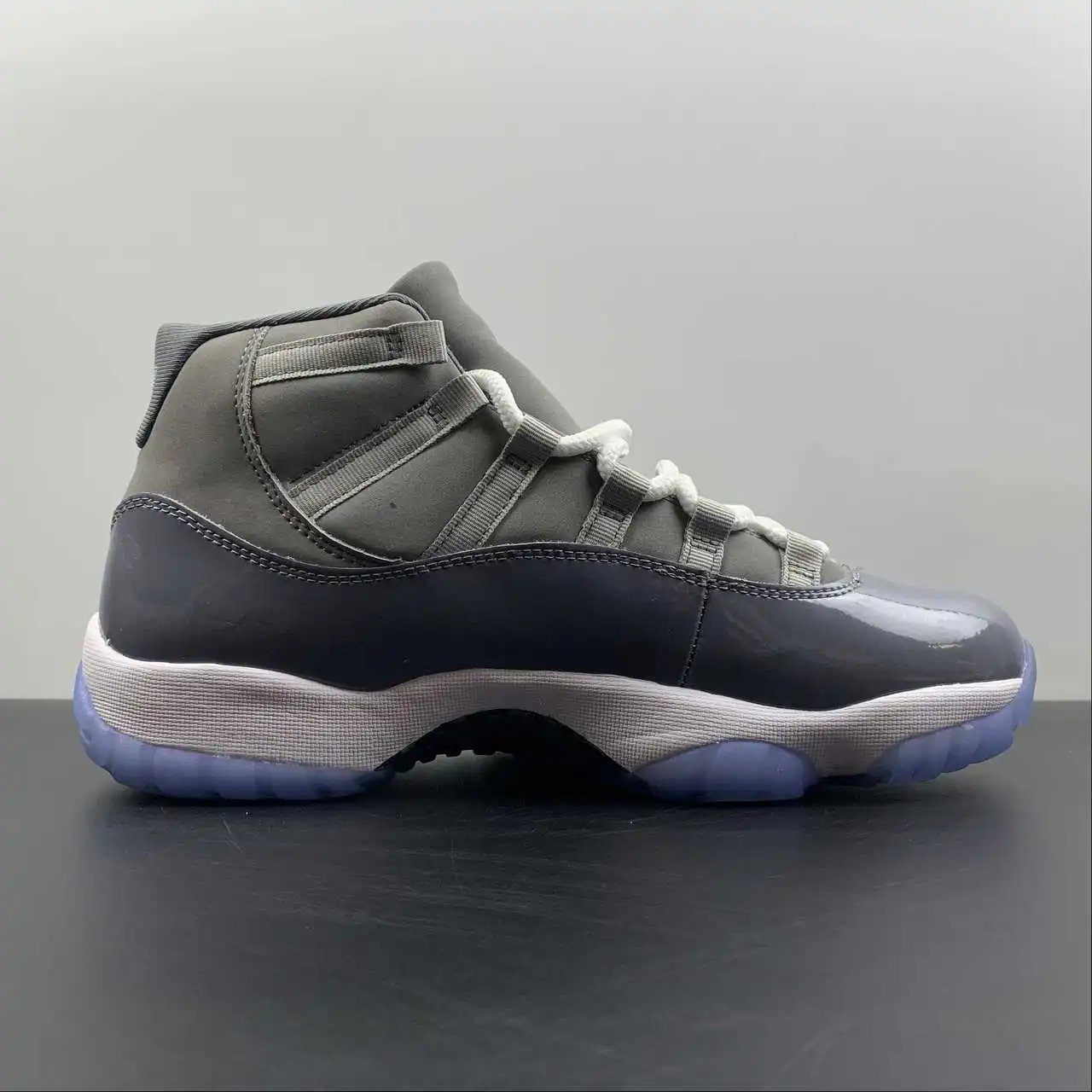 Air Jordan 11 CT8012-005 5