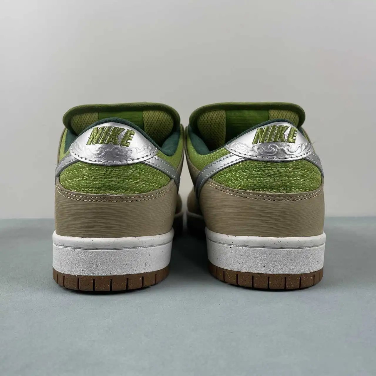 Nike Dunk Low FQ7585-200 11