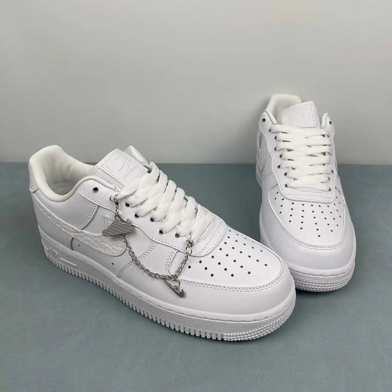 Nike Air Force 1 IM6485-121 thumbnail 2